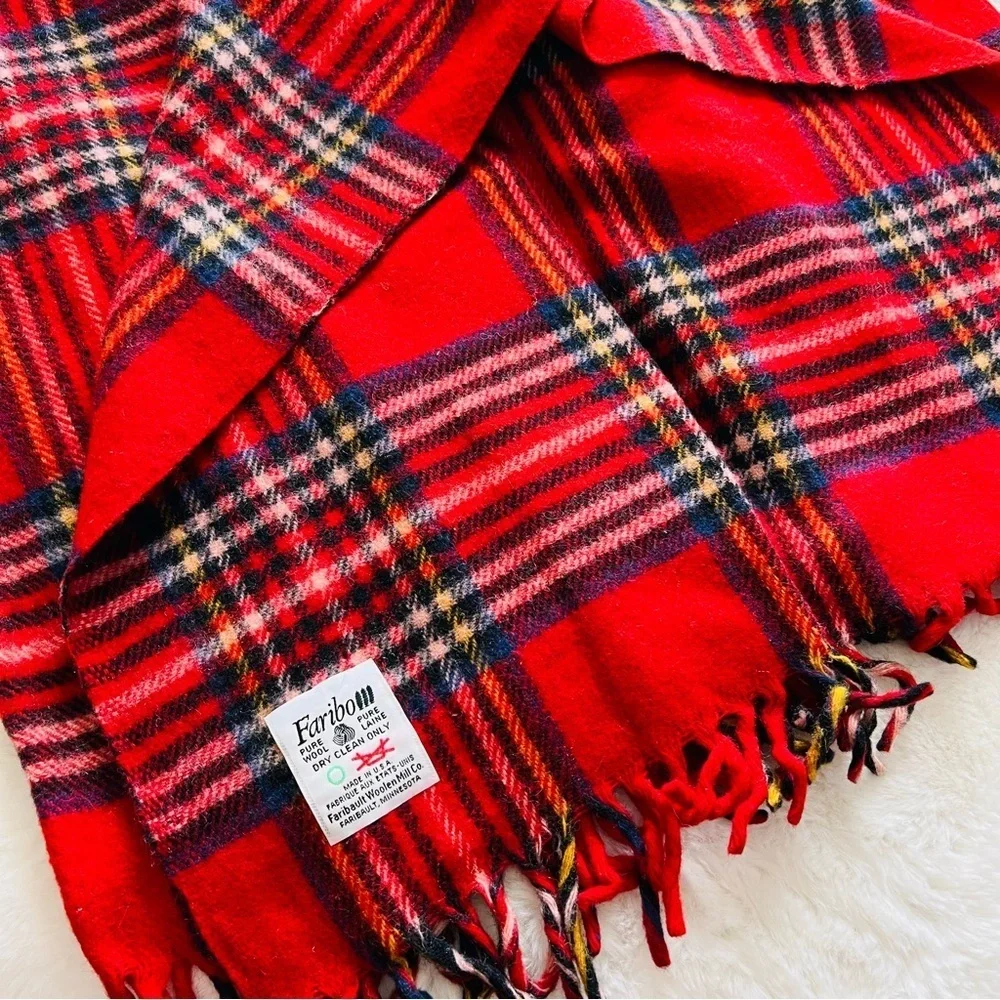 Faribo 100% Wool Throw Blanket - Traditional Red Plaid / Tartan Design - Fringed